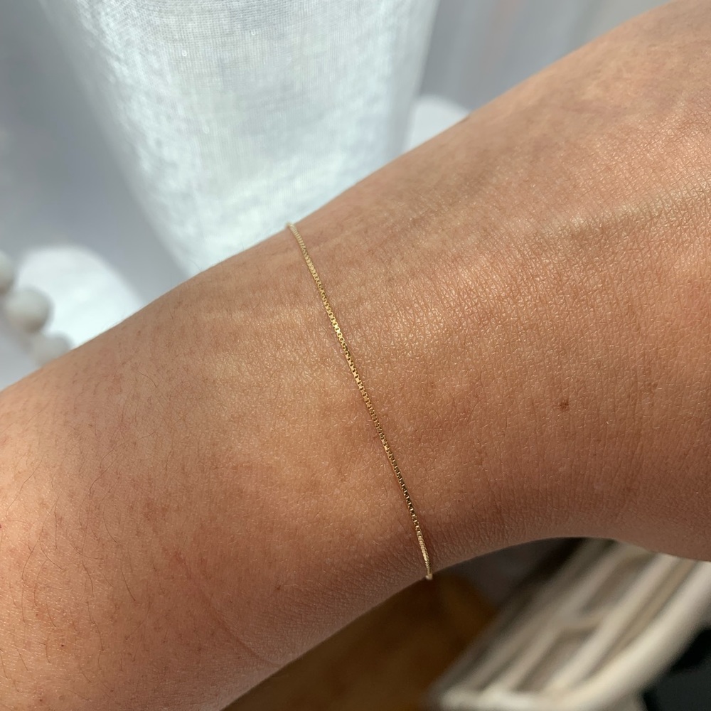 Mejuri Babybox Bracelet